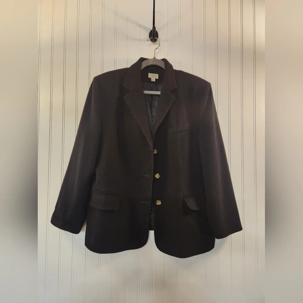 LL Bean Women's Black Wool Cashmere Blend Blazer Size 18P Plush Soft‎ Classic
